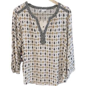 DR2 Women’s Top XL NWT Geometric Pattern Blouse‎ Stretchy Lightweight Casual Top